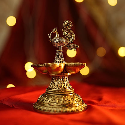 The Royal Mor Samai – Twin Diya Form