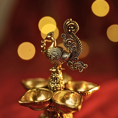 The Royal Mor Samai – Twin Diya Form