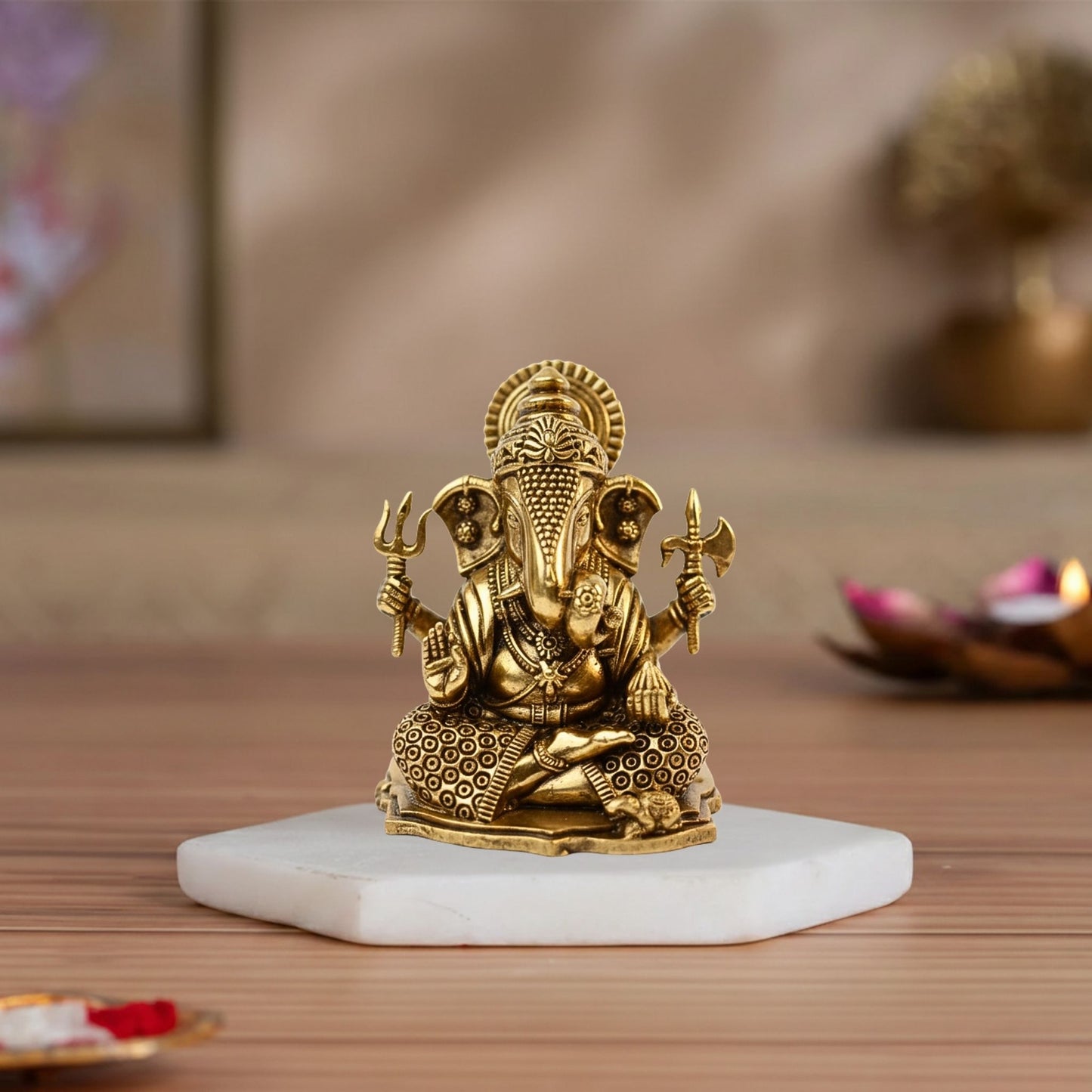 The Majestic Ganesha – Dagdusheth Form